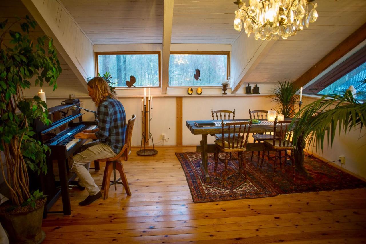 Romantic Spa Villa With Fireplace By The Lake Stjarnsund Eksteriør bilde