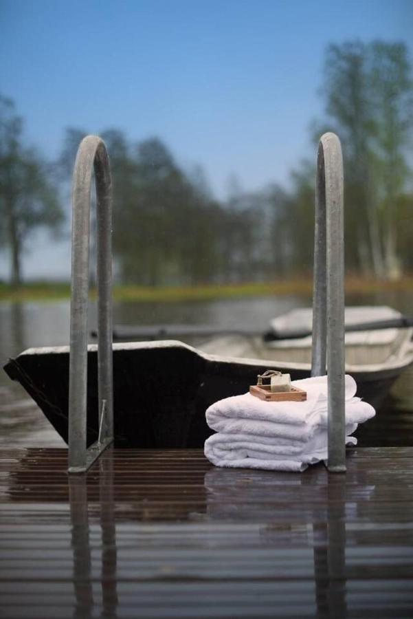 Romantic Spa Villa With Fireplace By The Lake Stjarnsund Eksteriør bilde